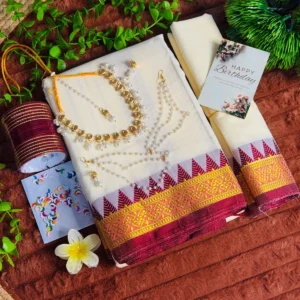 প্রিমিয়াম অফ-হোয়াইট শাড়ি গিফট কম্বো