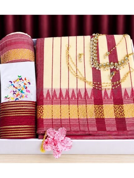 প্রিমিয়াম অফ-হোয়াইট শাড়ি গিফট কম্বো