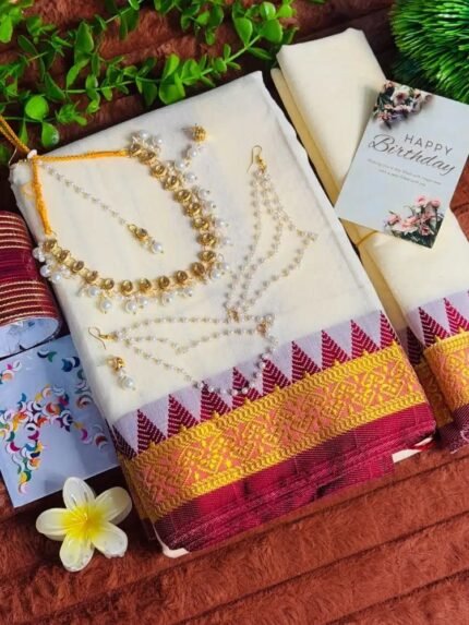 প্রিমিয়াম অফ-হোয়াইট শাড়ি গিফট কম্বো